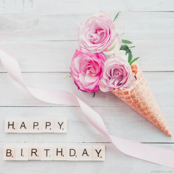 Birthday ice cream with beautiful pink roses - Plan B Photo