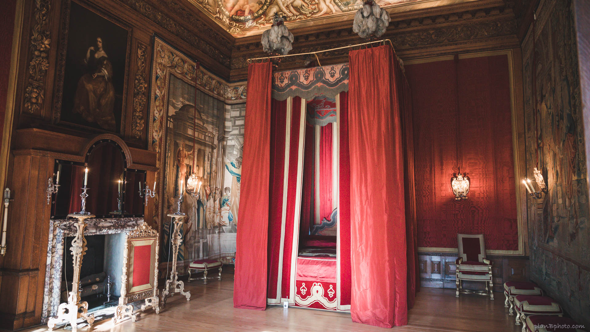 Hampton Court palace private chambers