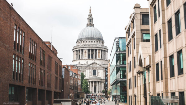 High quality image of St Pauls Cathedral in London